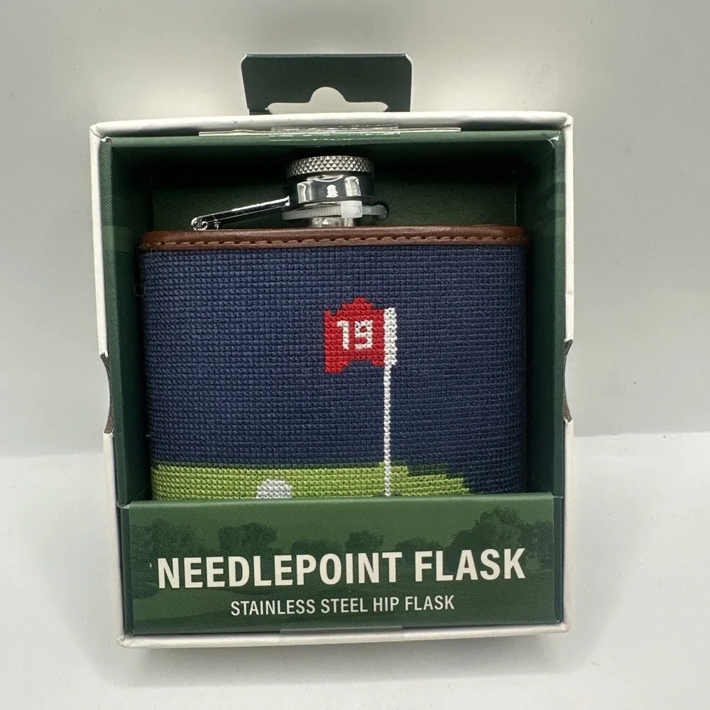 NEW Eastwood Pines Needlepoint Golf Flag Hip Flask Stainless Steel 6 Oz